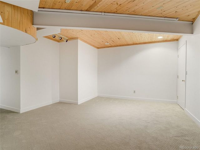 17 Pine Rd, Colorado Springs, CO 80906