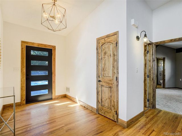 17 Pine Rd, Colorado Springs, CO 80906