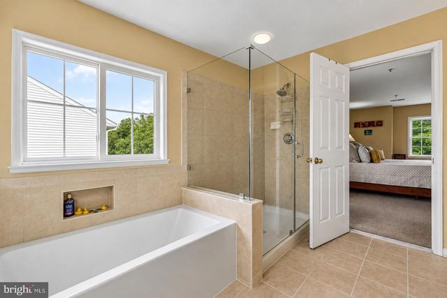 1303 NORTHERN LIGHTS DR, Upper Marlboro, MD 20774
