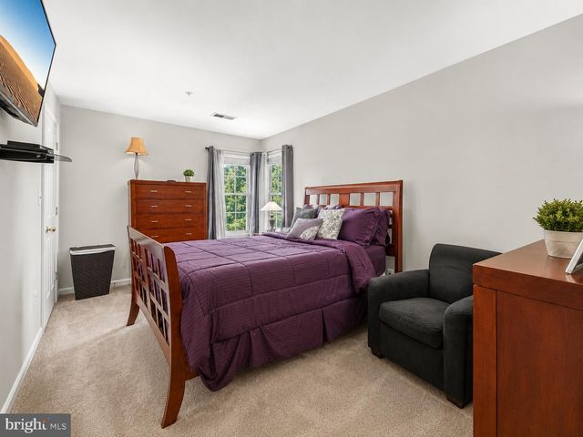 1303 NORTHERN LIGHTS DR, Upper Marlboro, MD 20774