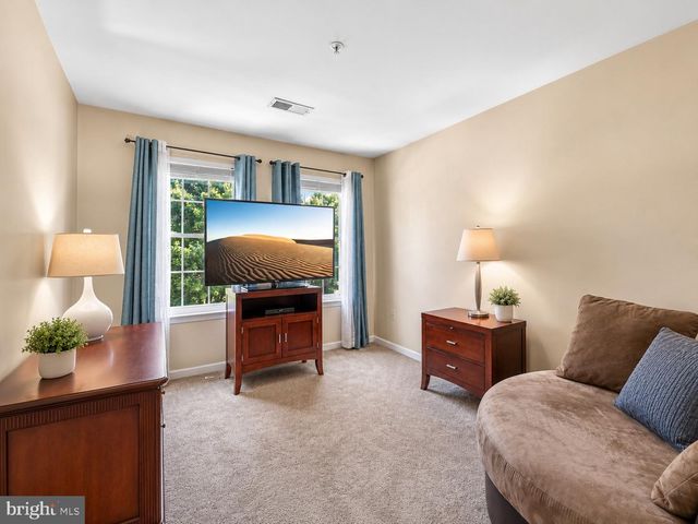 1303 NORTHERN LIGHTS DR, Upper Marlboro, MD 20774