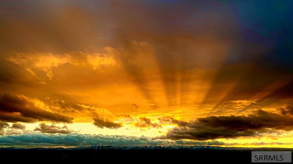 Image 6 of property listing at 1990 Snow Crest Ranch Drive, Driggs, ID 83422