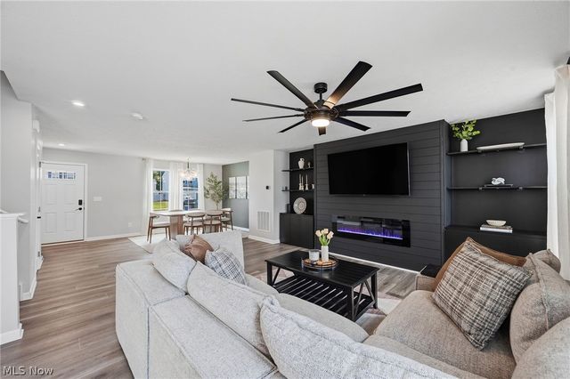 116 Zenith Court, Eastlake, OH 44095