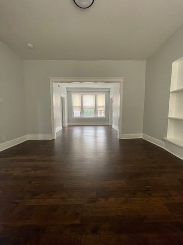 916 W 68th Street 2W, Chicago, IL 60621