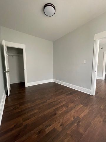 916 W 68th Street 2W, Chicago, IL 60621