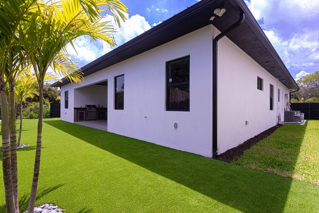 6574 Rigger Road, Lake Worth, FL 33462