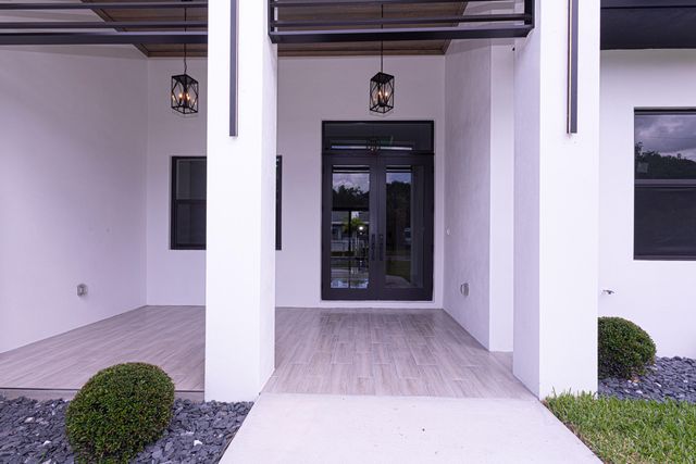 6574 Rigger Road, Lake Worth, FL 33462