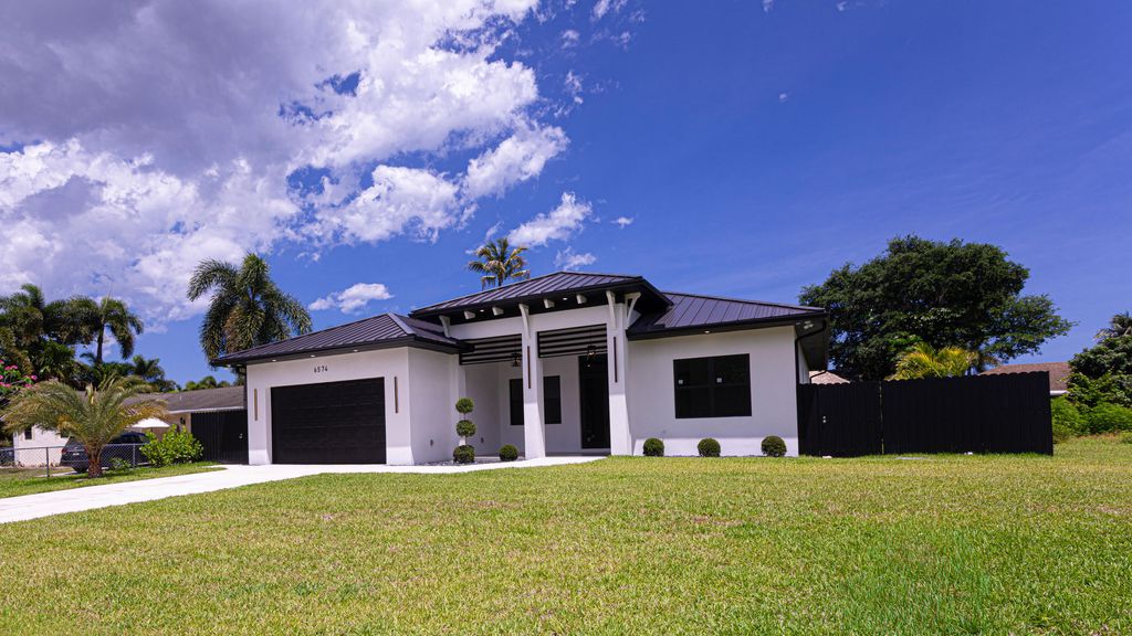 6574 Rigger Road, Lake Worth, FL 33462