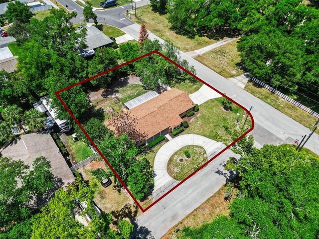 80 WHITCOMB AVENUE, Umatilla, FL 32784