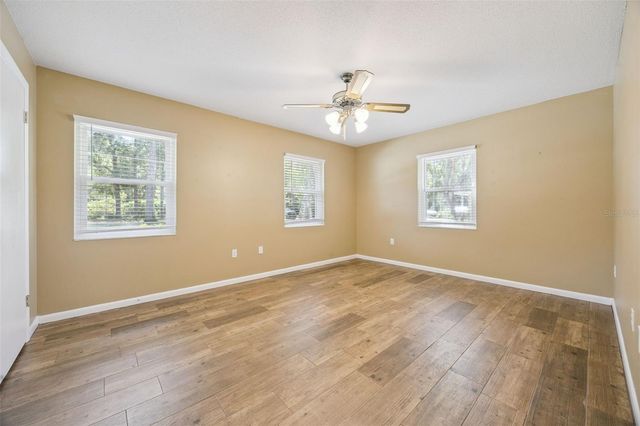 80 WHITCOMB AVENUE, Umatilla, FL 32784