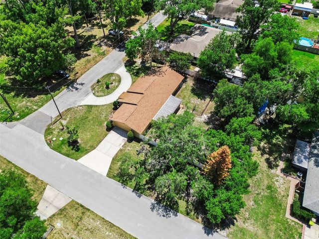 80 WHITCOMB AVENUE, Umatilla, FL 32784