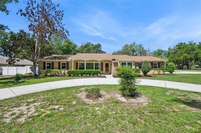 80 WHITCOMB AVENUE, Umatilla, FL 32784