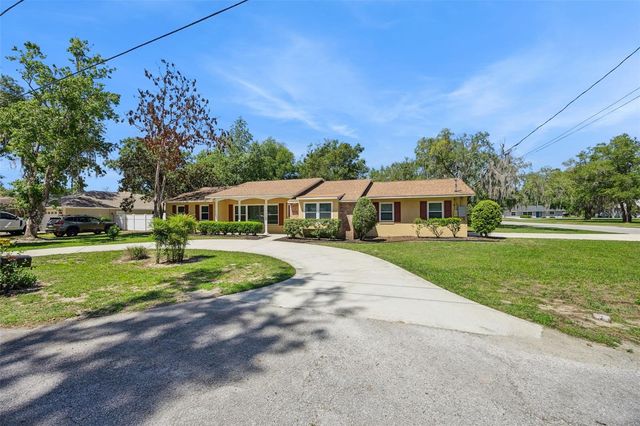 80 WHITCOMB AVENUE, Umatilla, FL 32784