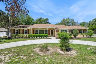 80 WHITCOMB AVENUE, Umatilla, FL 32784