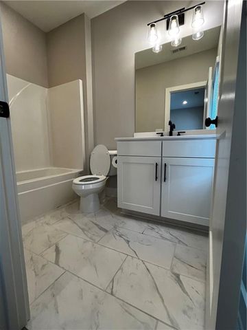 2011 Oak Lane NW, Atlanta, GA 30318