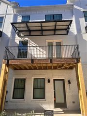 2011 Oak Lane NW, Atlanta, GA 30318