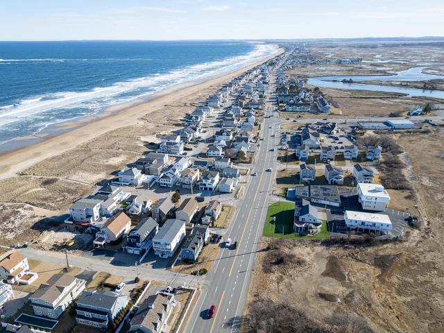 126 Ocean Boulevard, Seabrook, NH 03874