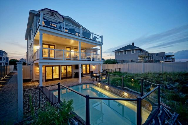 126 Ocean Boulevard, Seabrook, NH 03874