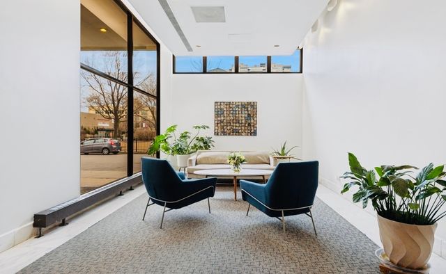 6171 N Sheridan Road 2202, Chicago, IL 60660