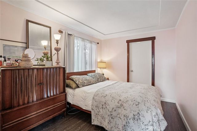 1940 N Ardmore, Manhattan Beach, CA 90266