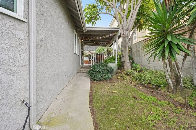 1940 N Ardmore, Manhattan Beach, CA 90266