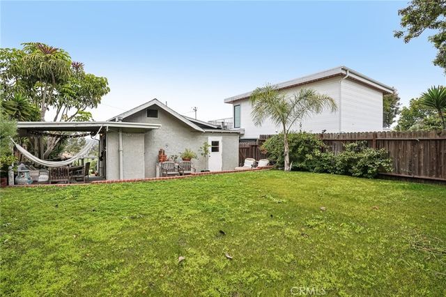 1940 N Ardmore, Manhattan Beach, CA 90266