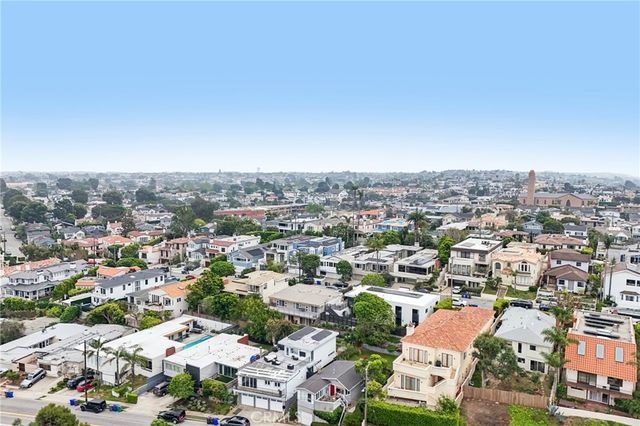 1940 N Ardmore, Manhattan Beach, CA 90266