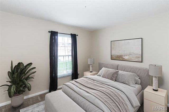 4351 Chateau De Ville Drive C, St Louis, MO 63129