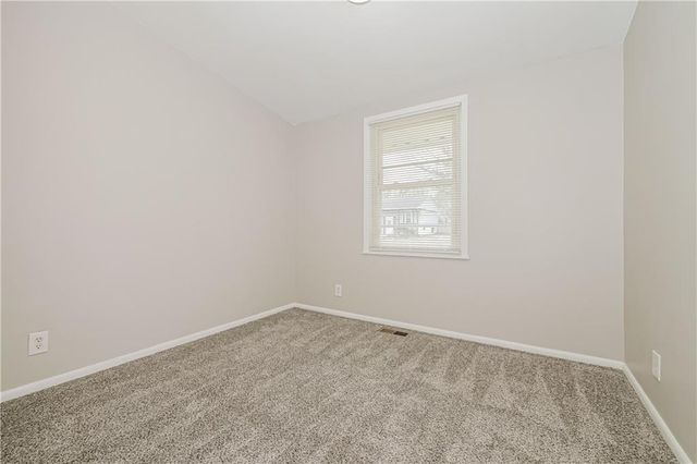 9411 Farley Avenue, Kansas City, MO 64138