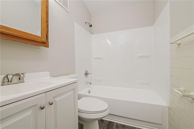 9411 Farley Avenue, Kansas City, MO 64138