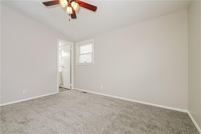 9411 Farley Avenue, Kansas City, MO 64138