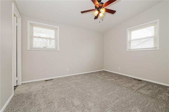 9411 Farley Avenue, Kansas City, MO 64138