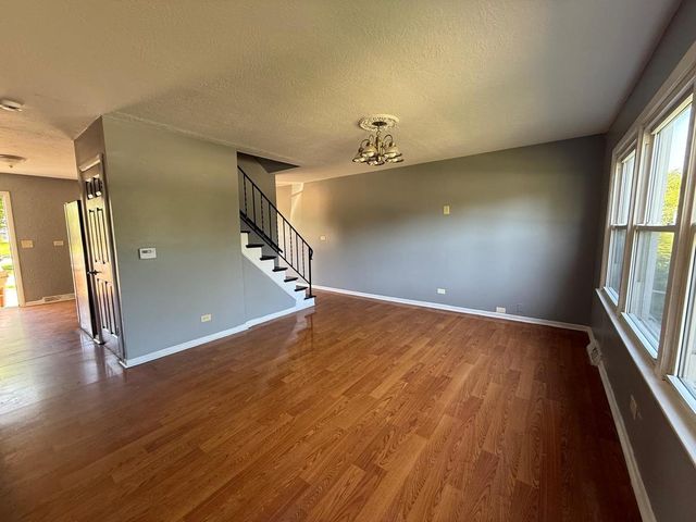 529 Sidney Avenue D, Glendale Heights, IL 60139