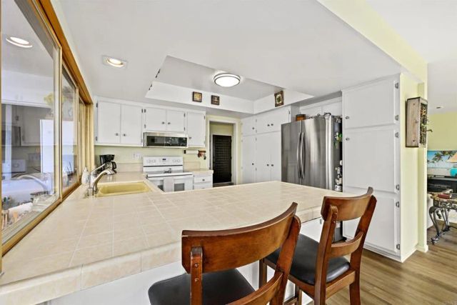 3808 Vista Campana South 11, Oceanside, CA 92057
