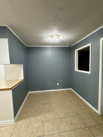 5923 Davis Drive, Pine Bluff, AR 71603