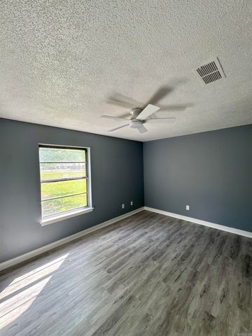 5923 Davis Drive, Pine Bluff, AR 71603