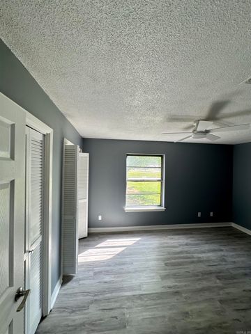 5923 Davis Drive, Pine Bluff, AR 71603