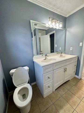 5923 Davis Drive, Pine Bluff, AR 71603