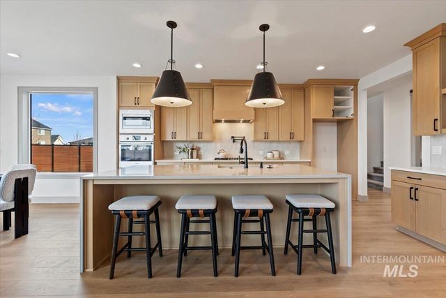 6426 W Danes Dr. Shasta XXL, Eagle, ID 83616