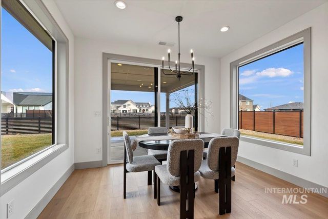 6426 W Danes Dr. Shasta XXL, Eagle, ID 83616