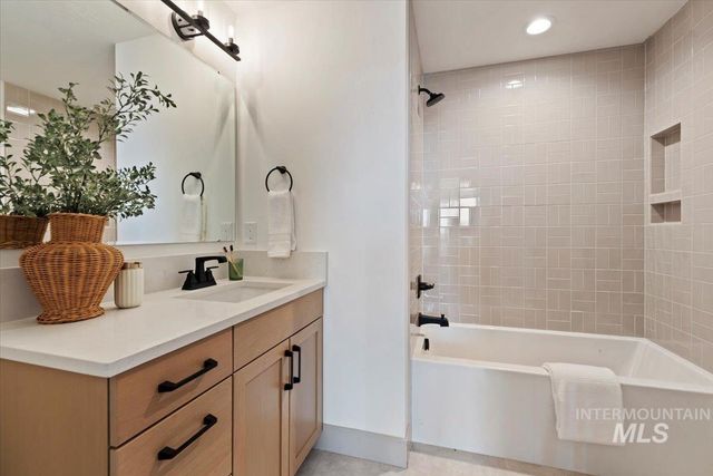 6426 W Danes Dr. Shasta XXL, Eagle, ID 83616