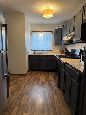 154 21st Street NW, Owatonna, MN 55060