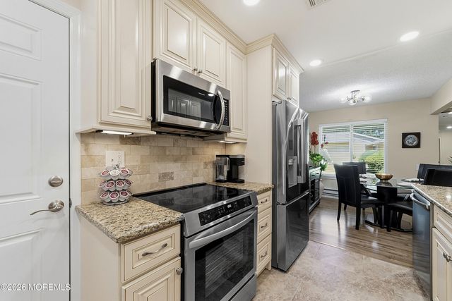 297a Yardley Drive, Monroe, NJ 08831