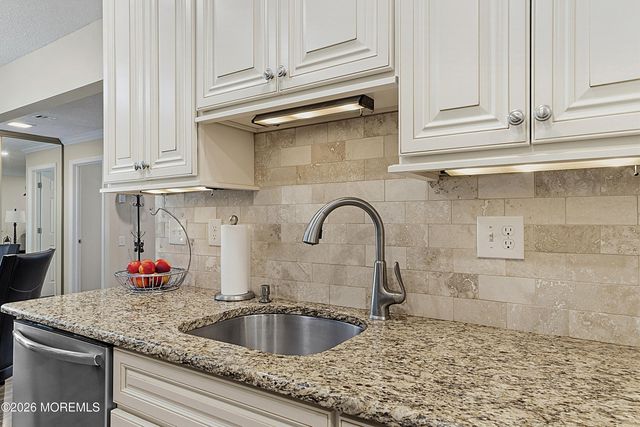 297a Yardley Drive, Monroe, NJ 08831