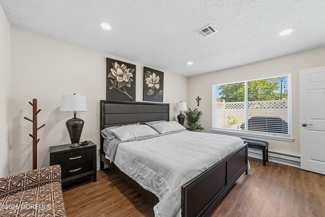 297a Yardley Drive, Monroe, NJ 08831