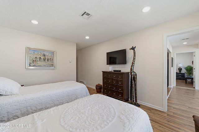 297a Yardley Drive, Monroe, NJ 08831