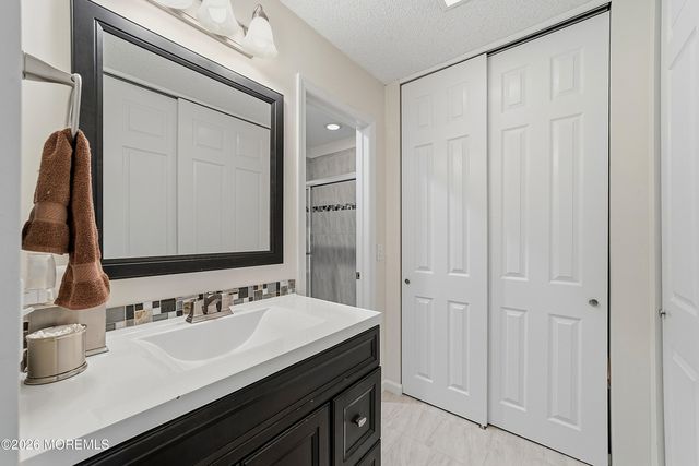 297a Yardley Drive, Monroe, NJ 08831