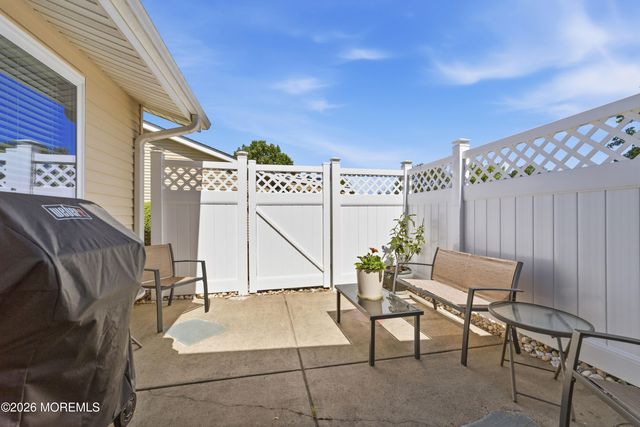 297a Yardley Drive, Monroe, NJ 08831