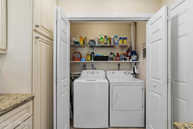 297a Yardley Drive, Monroe, NJ 08831