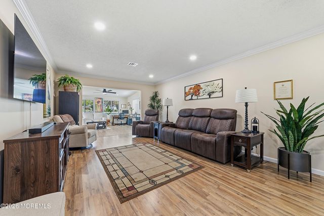 297a Yardley Drive, Monroe, NJ 08831
